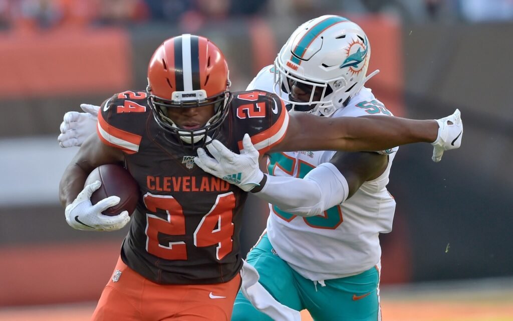 Unraveling the Miami Dolphins vs Cleveland Browns Match Player Stats: A Close Look at Performance and Impact